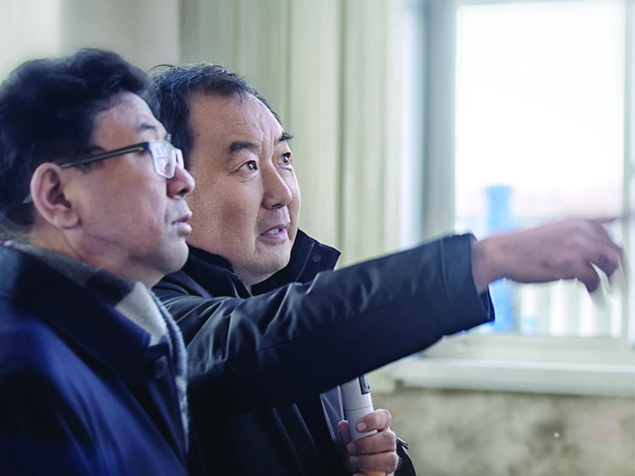 2019年1月8日在新公司，董事長(zhǎng)崔洪亮向市委書(shū)記